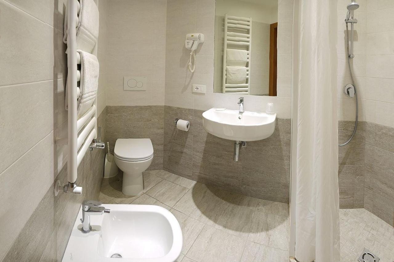 Hotel Alla Rotonda Lido di Jesolo Eksteriør bilde