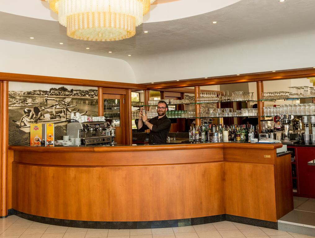 Hotel Alla Rotonda Lido di Jesolo Eksteriør bilde